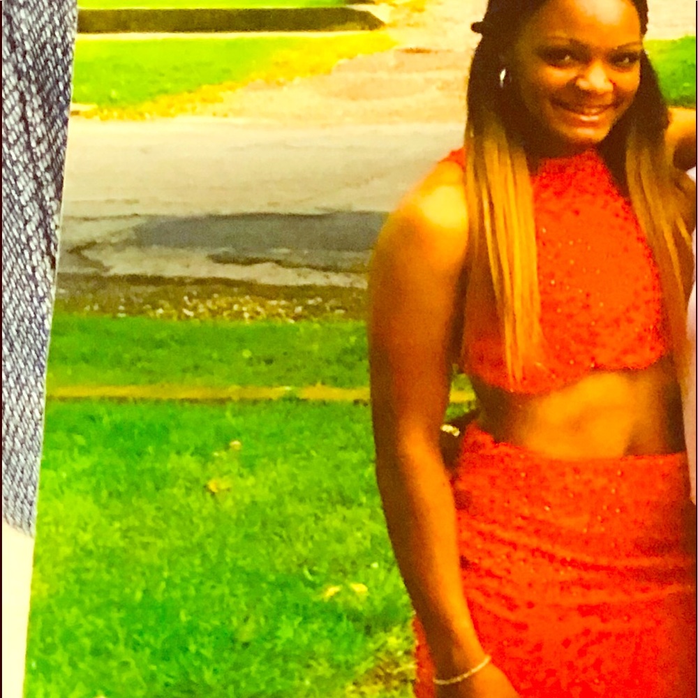 Beautiful 2 piece formal